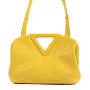 Shop safe online at Labellov in Antwerp, Brussels and Knokke this 100% authentic second hand Bottega Veneta Mirabelle Medium Point Bag