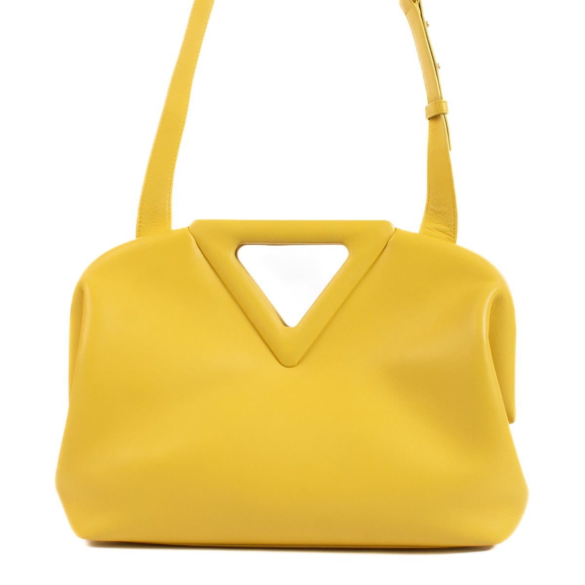 Shop safe online at Labellov in Antwerp, Brussels and Knokke this 100% authentic second hand Bottega Veneta Mirabelle Medium Point Bag