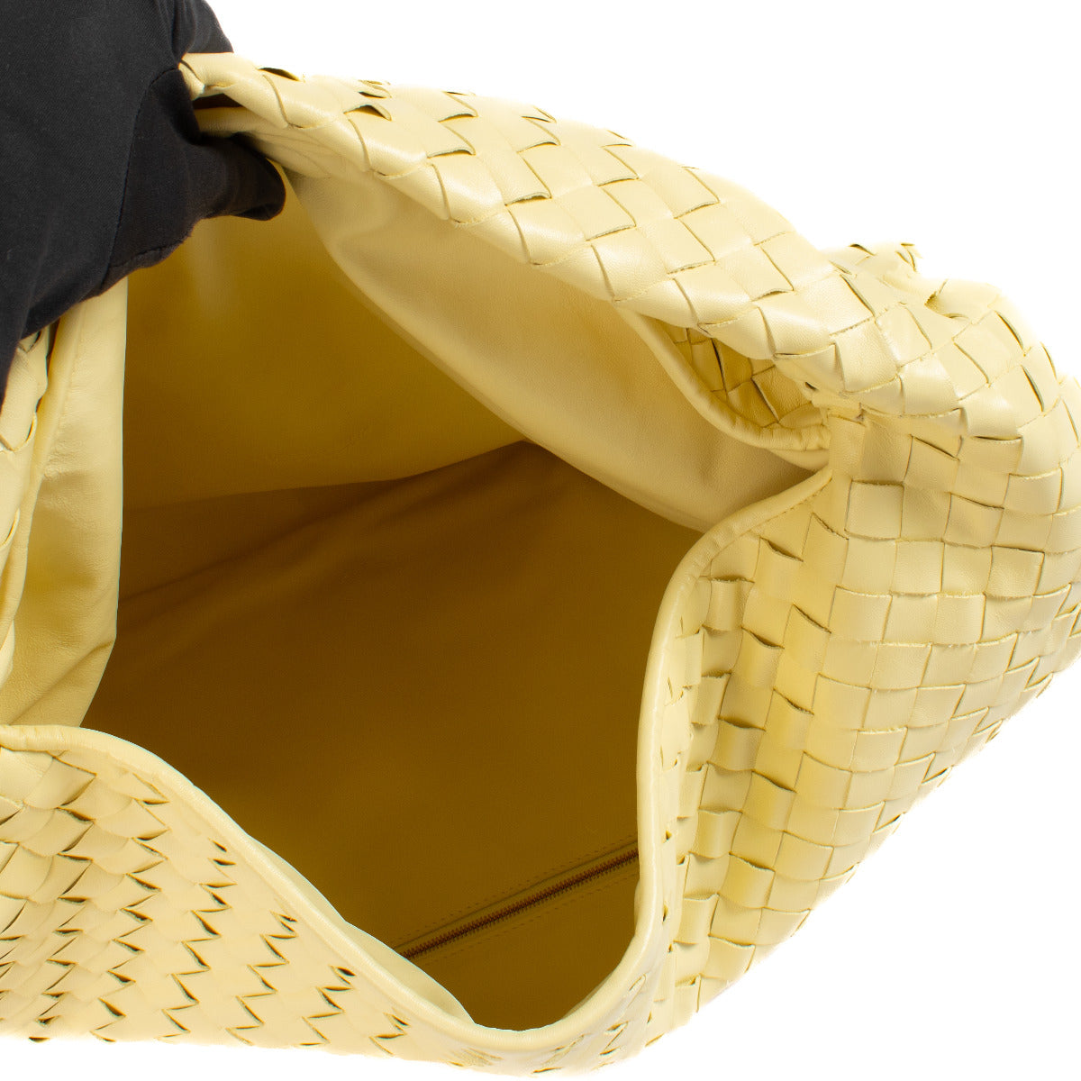 Sac Hop grand modèle Intrecciato Bottega Veneta couleur camomille
