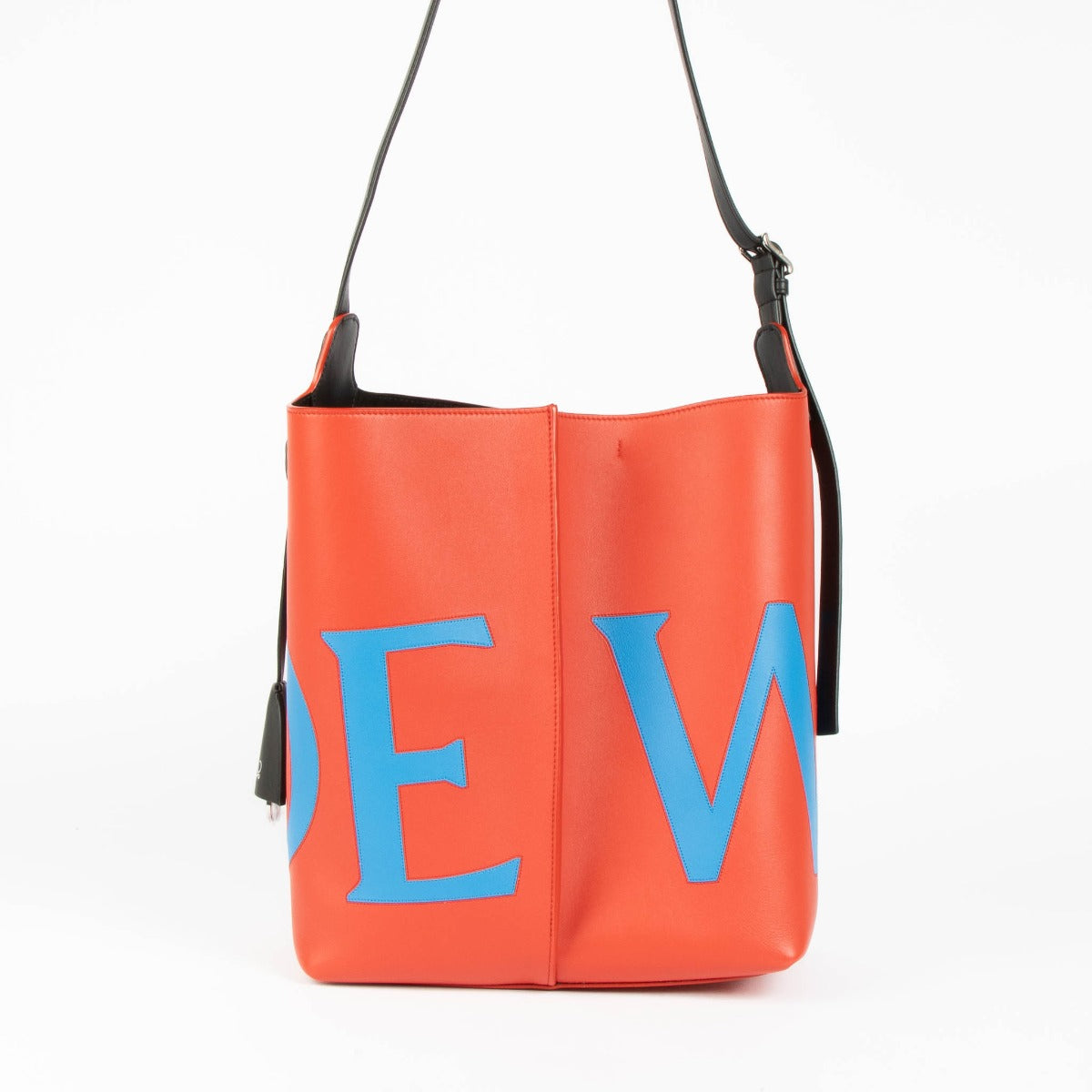 Shop the authentic Loewe Red Logo Bilbao Large Bucket Bag second hand on Labellov.com