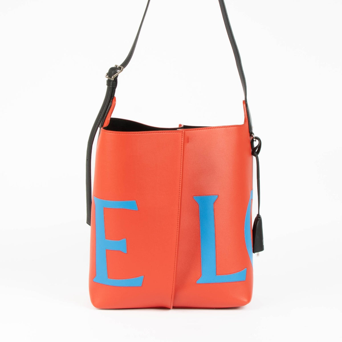Shop the authentic Loewe Red Logo Bilbao Large Bucket Bag second hand on Labellov.com