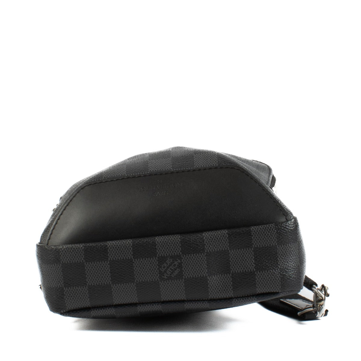 shop 100% authentic second hand Louis Vuitton Damier Graphite Avenue Sling Bag on Labellov.com
