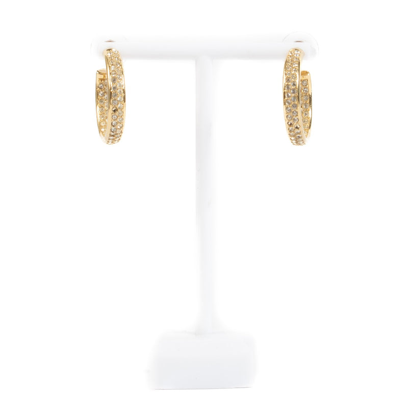 Shop safe online at Labellov in Antwerp, Brussels and Knokke this 100% authentic second hand Christian Dior Gold Crystal Hoop Earrings