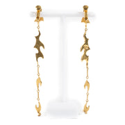 Shop safe online at Labellov in Antwerp, Brussels and Knokke this 100% authentic second hand Christian Dior Gold Flame Pendant Clip On Earrings