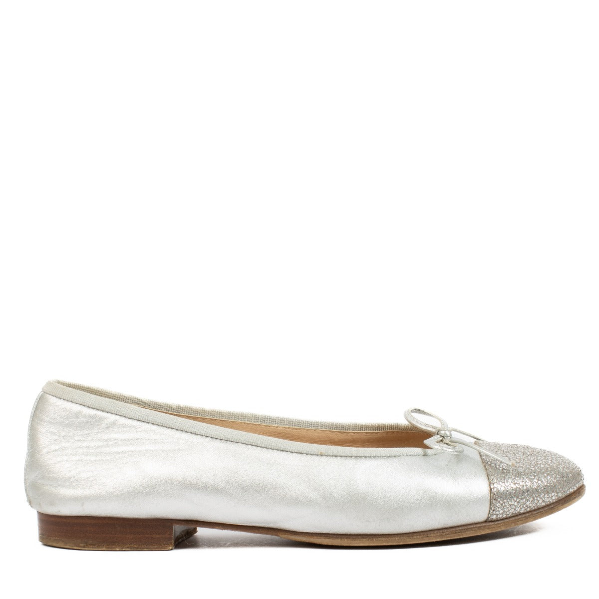 authentic pre loved Chanel Silver Ballerina Flats - Size 37 1/2 on Labellov.com