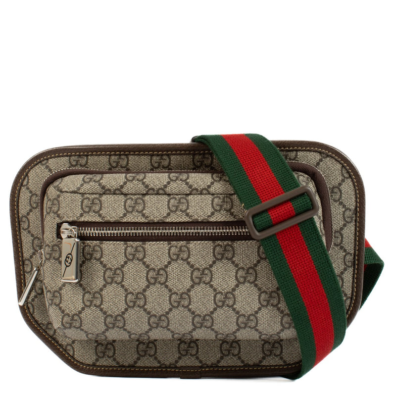 Shop safe online at Labellov in Antwerp, Brussels and Knokke this 100% authentic second hand Gucci GG Beige Canvas Supreme Belt Bag