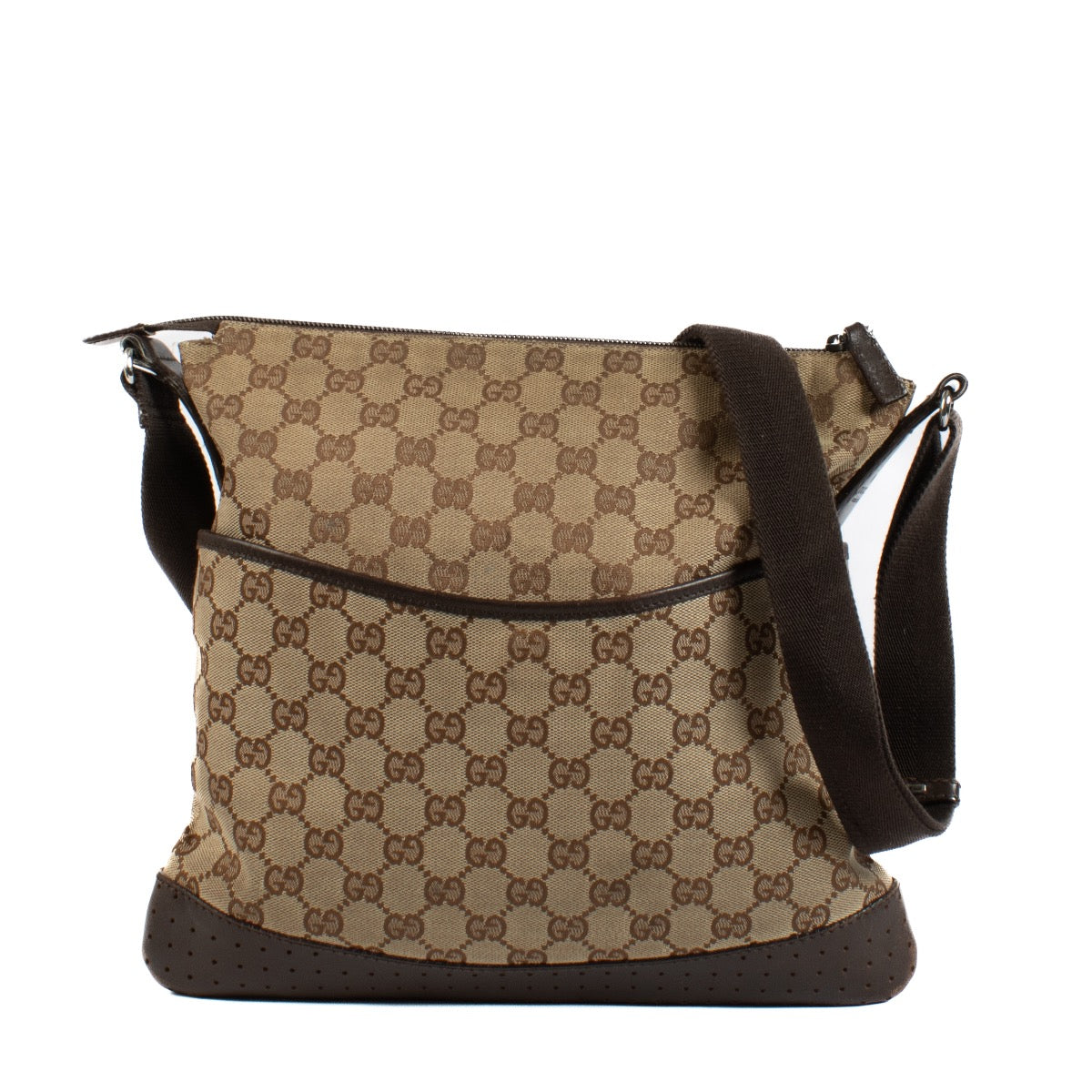 Shop safe online at Labellov in Antwerp, Brussels and Knokke this 100% authentic second hand Gucci GG Canvas Messenger Crossbody Bag