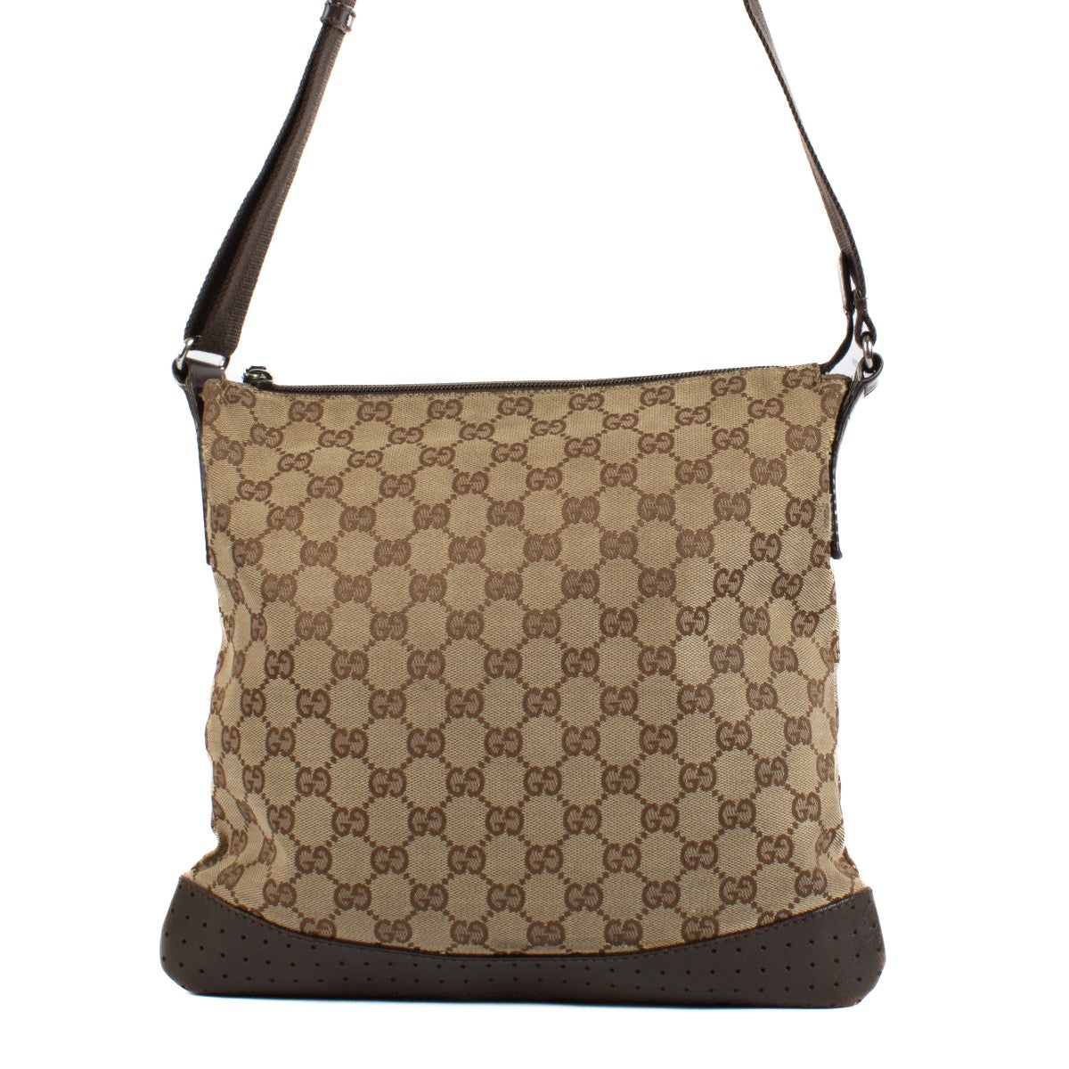 Shop safe online at Labellov in Antwerp, Brussels and Knokke this 100% authentic second hand Gucci GG Canvas Messenger Crossbody Bag