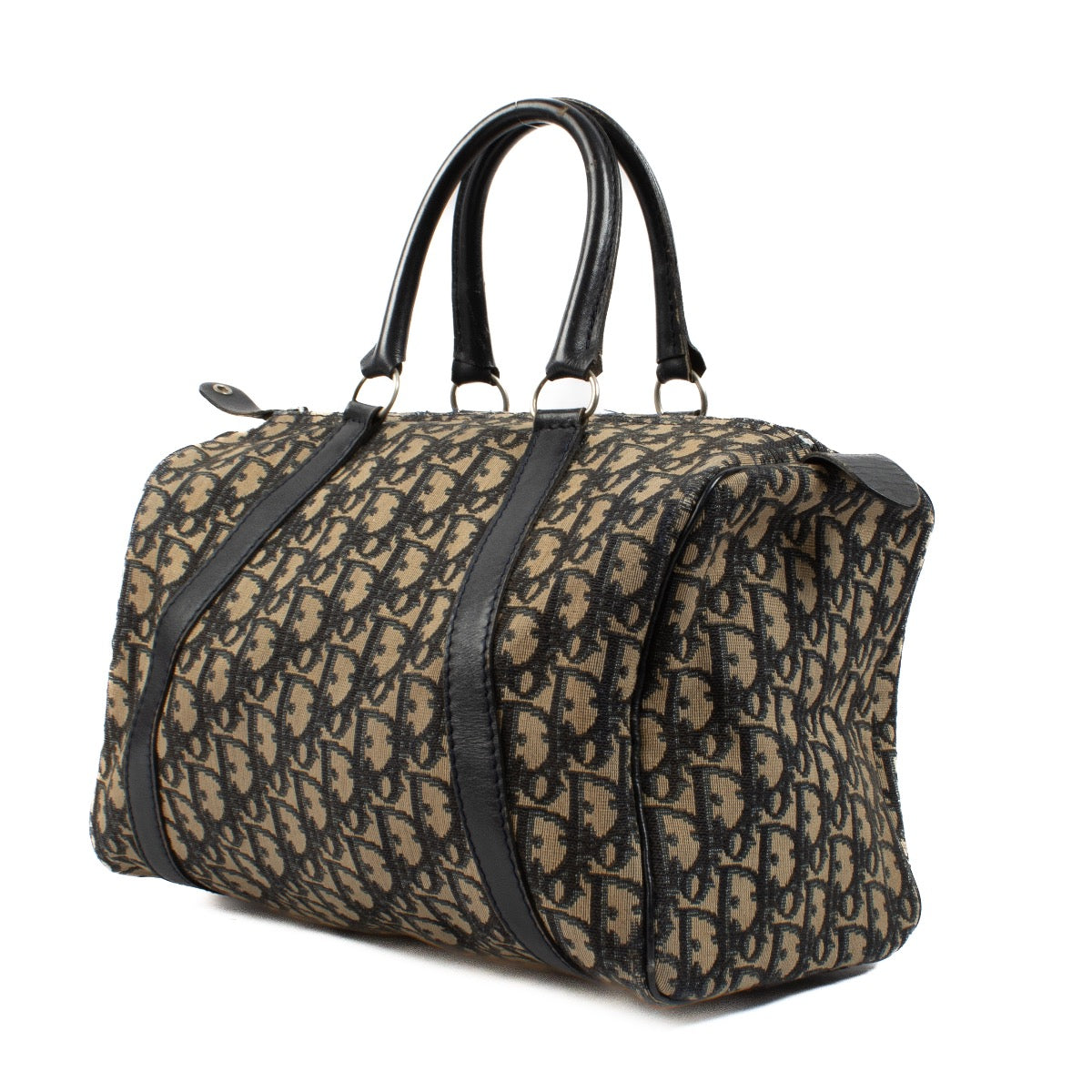 Shop safe online at Labellov in Antwerp, Brussels and Knokke this 100% authentic second hand Christian Dior Blue Oblique Boston Bag. Veilig online tweedehands authentieke Christian Dior Blue Oblique Boston Bag kopen bij Labellov.