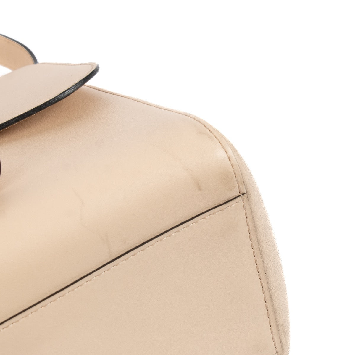 shop 100% authentic second hand Delvaux Simplissime City Nude Cadence Shoulder Bag on Labellov.com