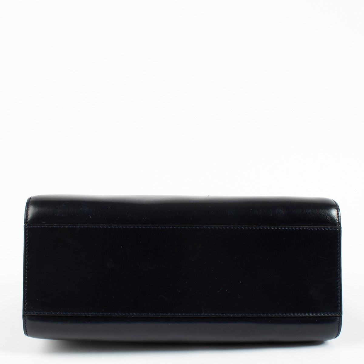 Shop safe online at Labellov in Antwerp and Knokke this 100% authentic second hand Delvaux Blue Vintage Box Calf Bag