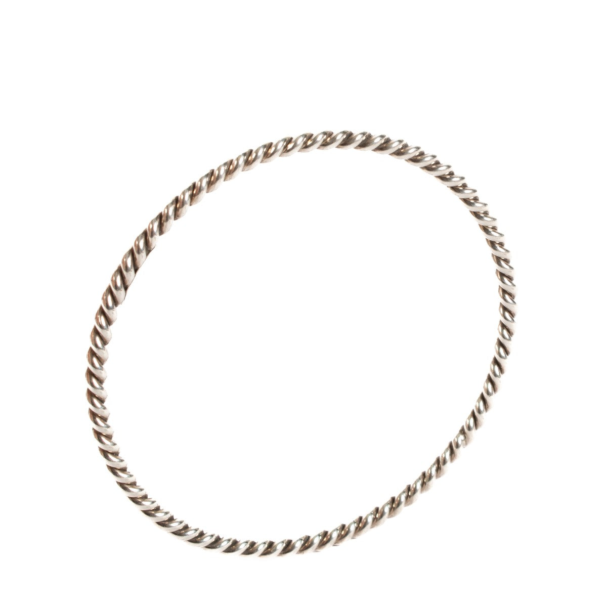 Shop safe online at Labellov in Antwerp, Brussels and Knokke this 100% authentic second hand Tiffany & Co. Silver Twist Rope Bangle Bracelet - Size 61