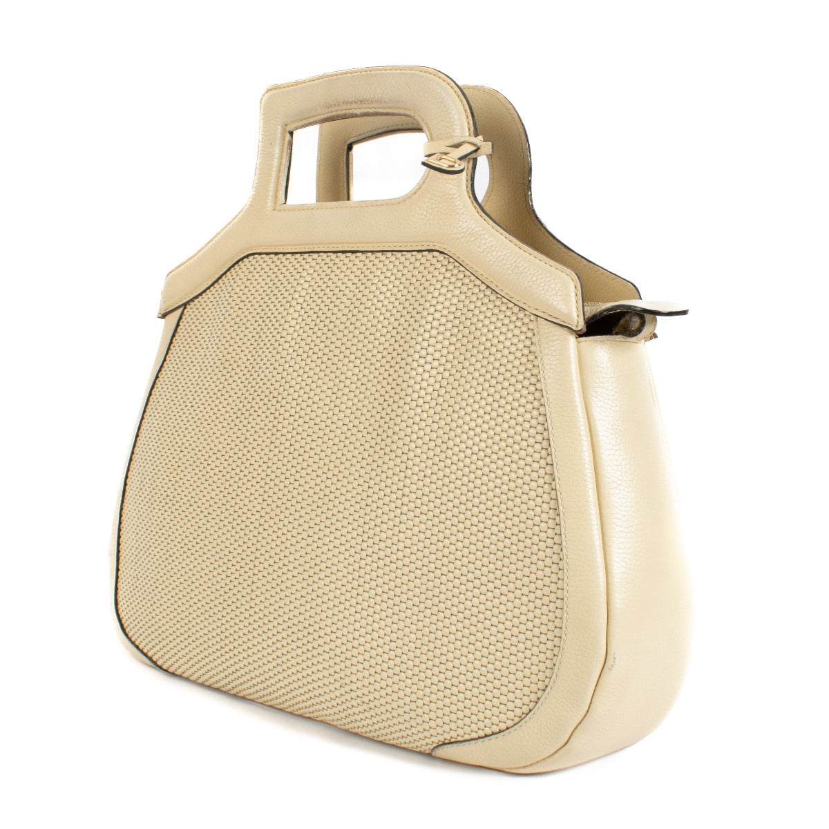 Shop authentic second hand Delvaux Sable Tissage Simple Sauternes Bag on www.labellov.com