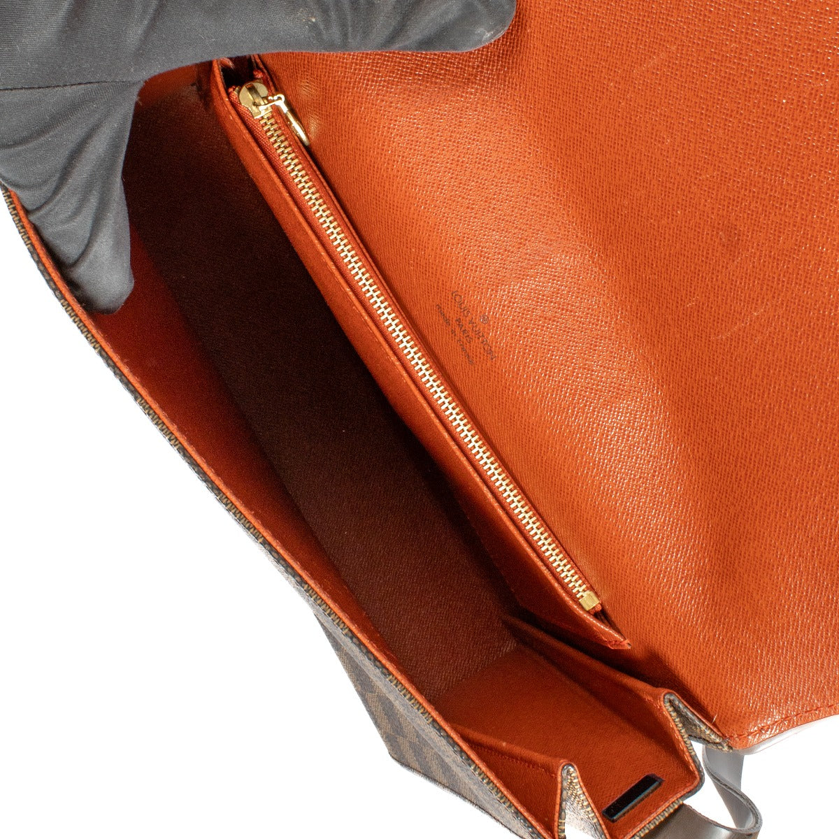 Louis Vuitton Damier Ebene Tribeca Shoulder Bag Buy authentic secondhand Louis Vuitton bags at the right price at Labellov vintage webshop. Safe and secure online shopping. Koop authentieke tweedehands Louis Vuitton tassen met juiste prijs bij Labellov