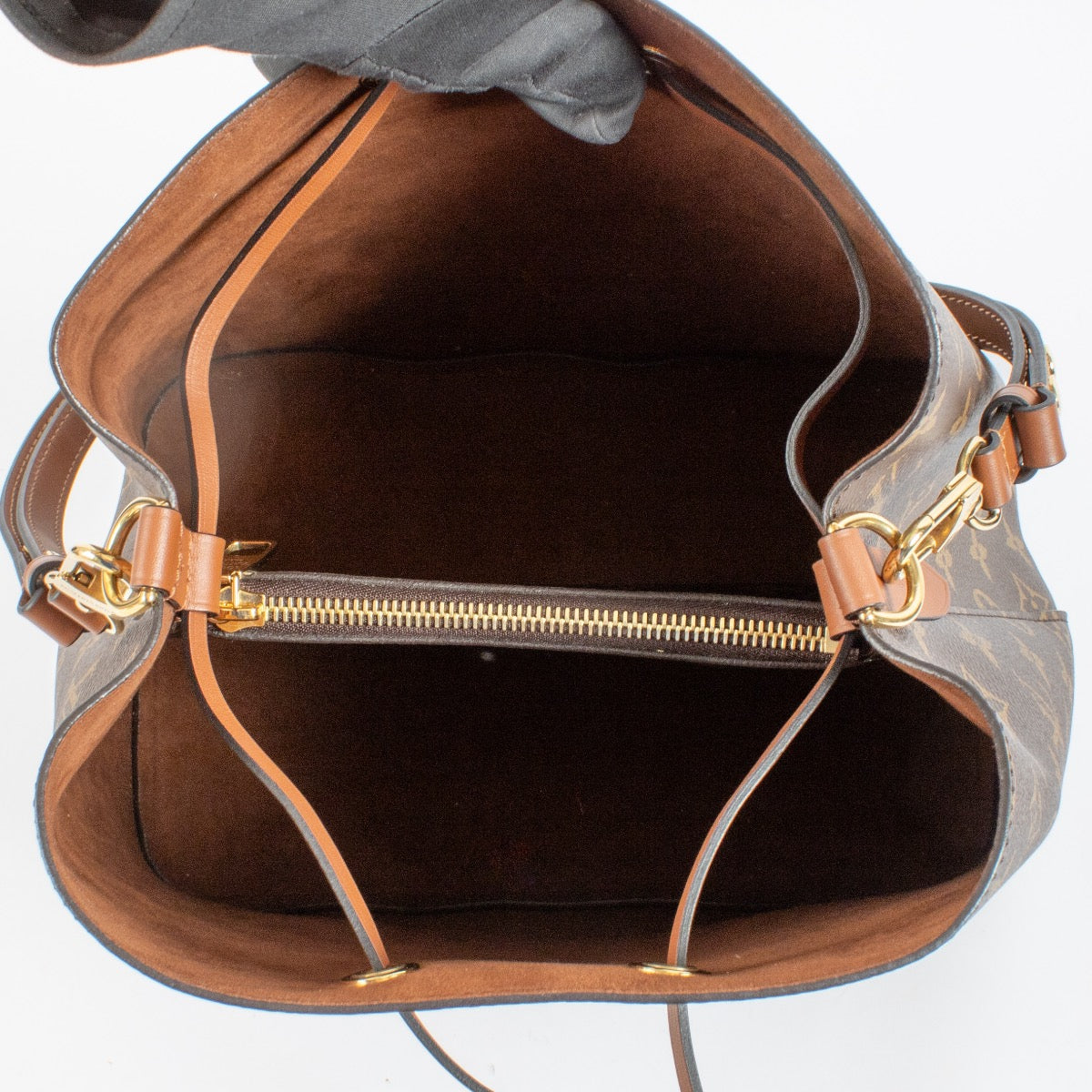 shop 100% authentic second hand Louis Vuitton Monogram NeoNoe Bag on Labellov.com