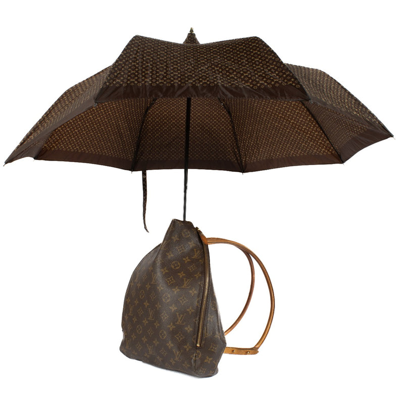 Shop safe online at Labellov in Antwerp, Brussels and Knokke this 100% authentic second hand Louis Vuitton Monogram Centenaire Sybilla Limited Edition Backpack
