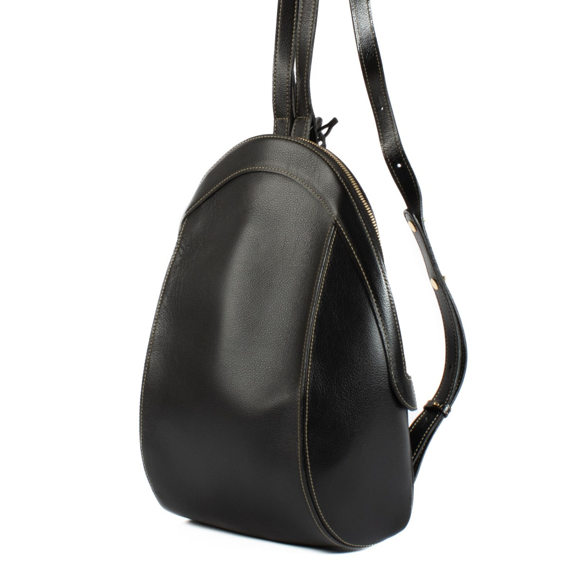 Shop safe online at Labellov in Antwerp, Brussels and Knokke this 100% authentic second hand Delvaux Black Amitie Backpack