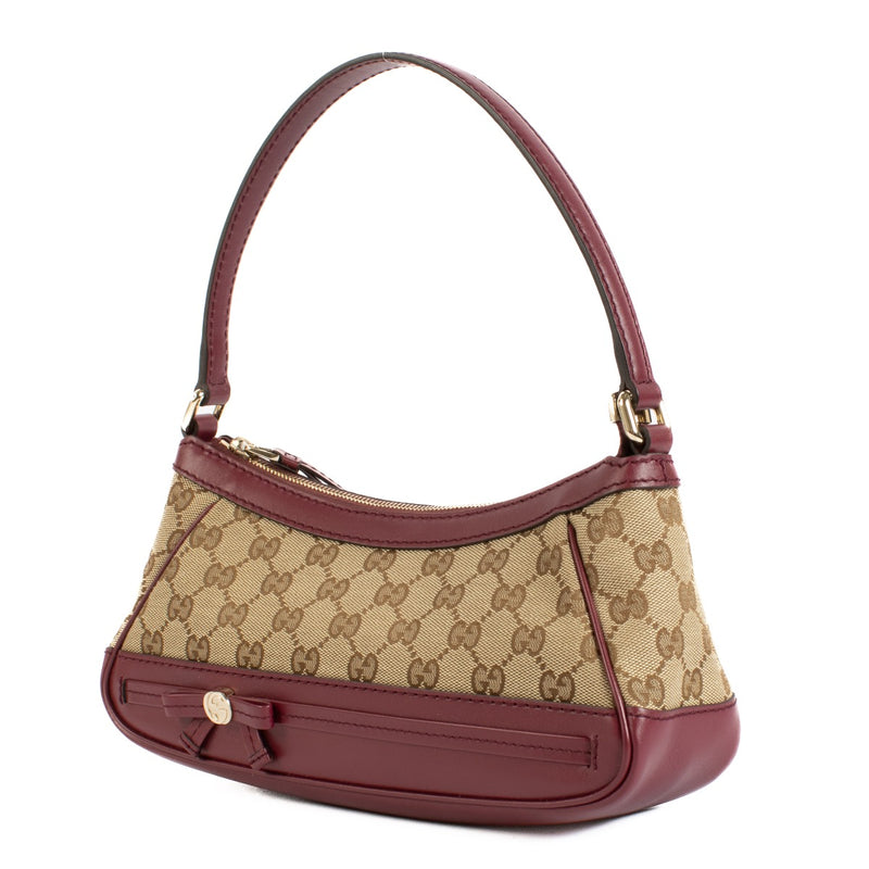 shop 100% authentic second hand Gucci GG Jacquard Baguette Bag on Labellov.com
