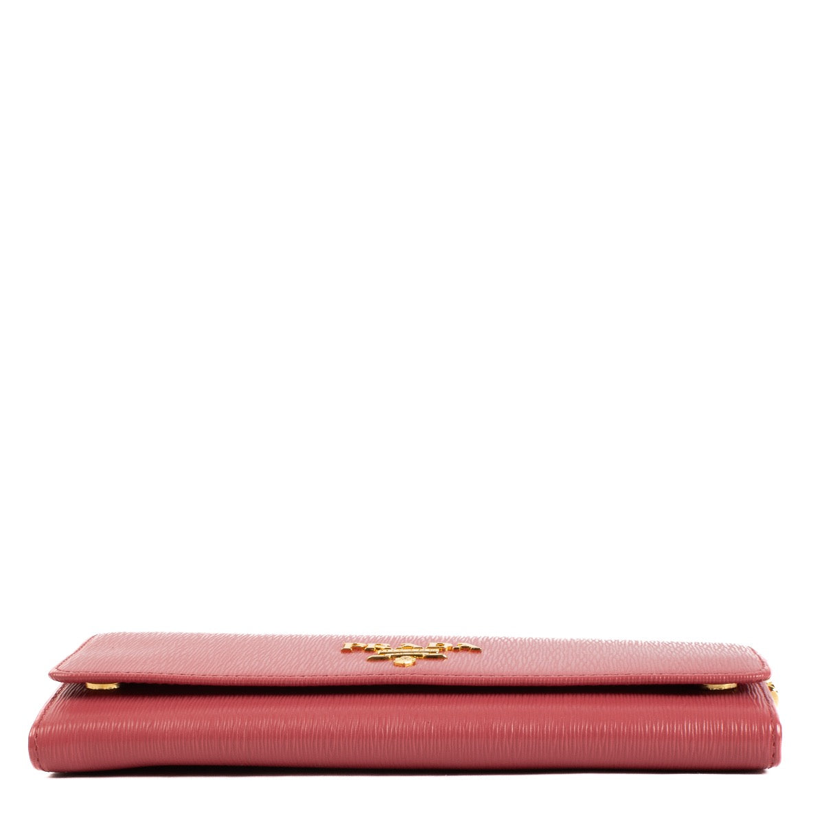 Shop safe online at Labellov in Antwerp and Knokke this 100% authentic second hand Prada Pink Saffiano Wallet On Chain Bag