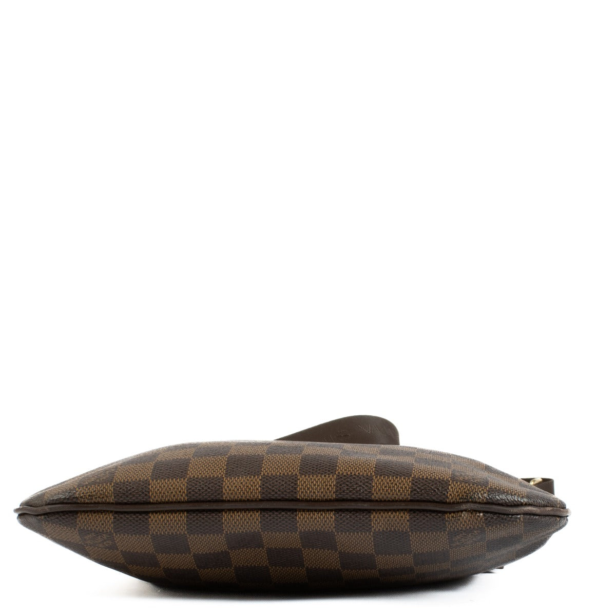 Shop safe online at Labellov in Antwerp, Brussels and Knokke this 100% authentic second hand Louis Vuitton Damier Ebene Pochette Bosphore Messenger Bag