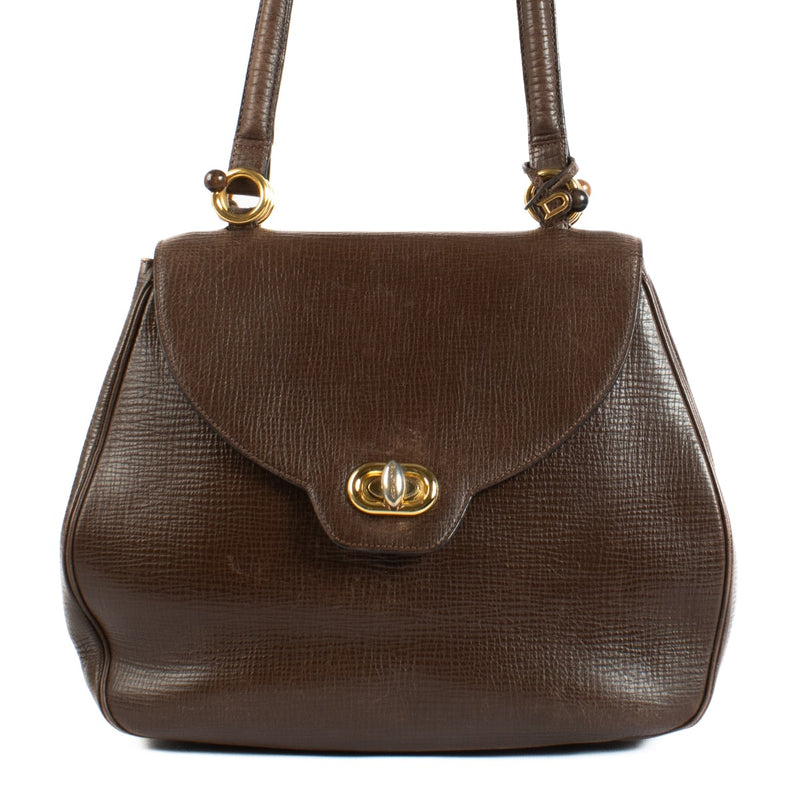 Shop safe online at Labellov in Antwerp, Brussels and Knokke this 100% authentic second hand Delvaux Brown Crossbody