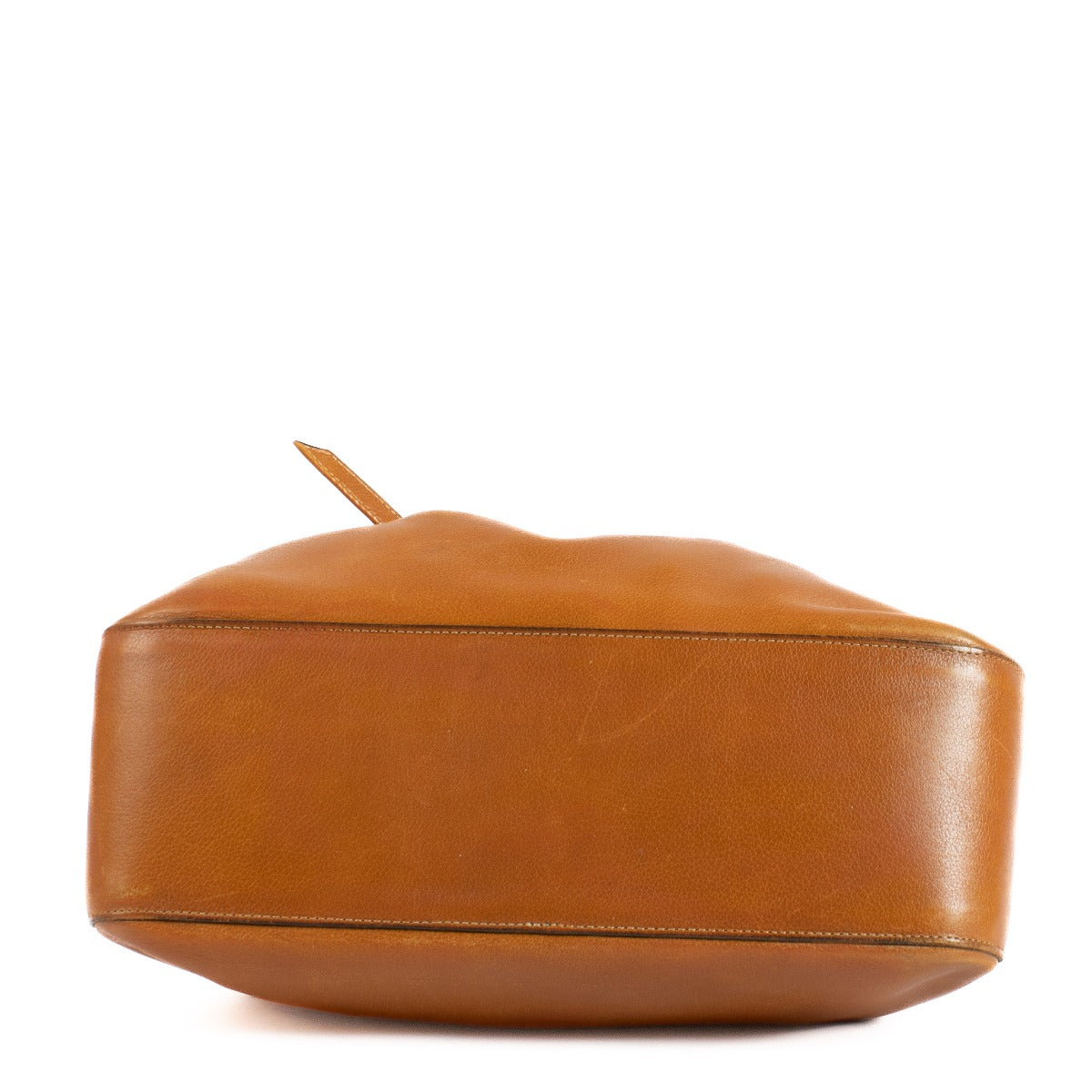 Shop safe online at Labellov in Antwerp, Brussels and Knokke this 100% authentic second hand Delvaux Cognac Shoulder bag