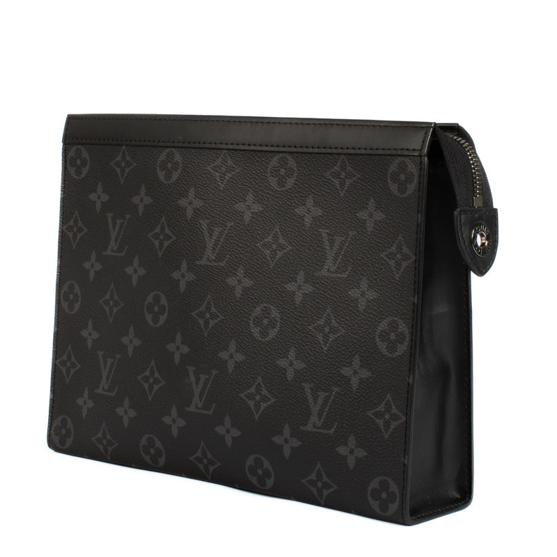 Shop safe online at Labellov in Antwerp, Brussels and Knokke this 100% authentic second hand Louis Vuitton Monogram Eclipse Pochette Voyage MM Bag