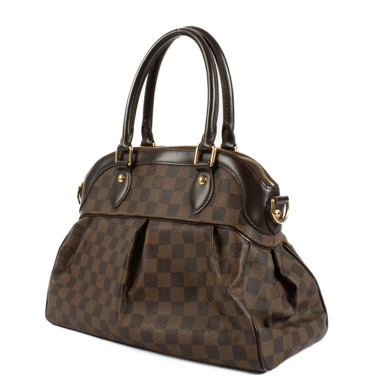 Shop safe online at Labellov in Antwerp, Brussels and Knokke this 100% authentic second hand Louis Vuitton Damier Ebene Trevi PM Shoulder Bag