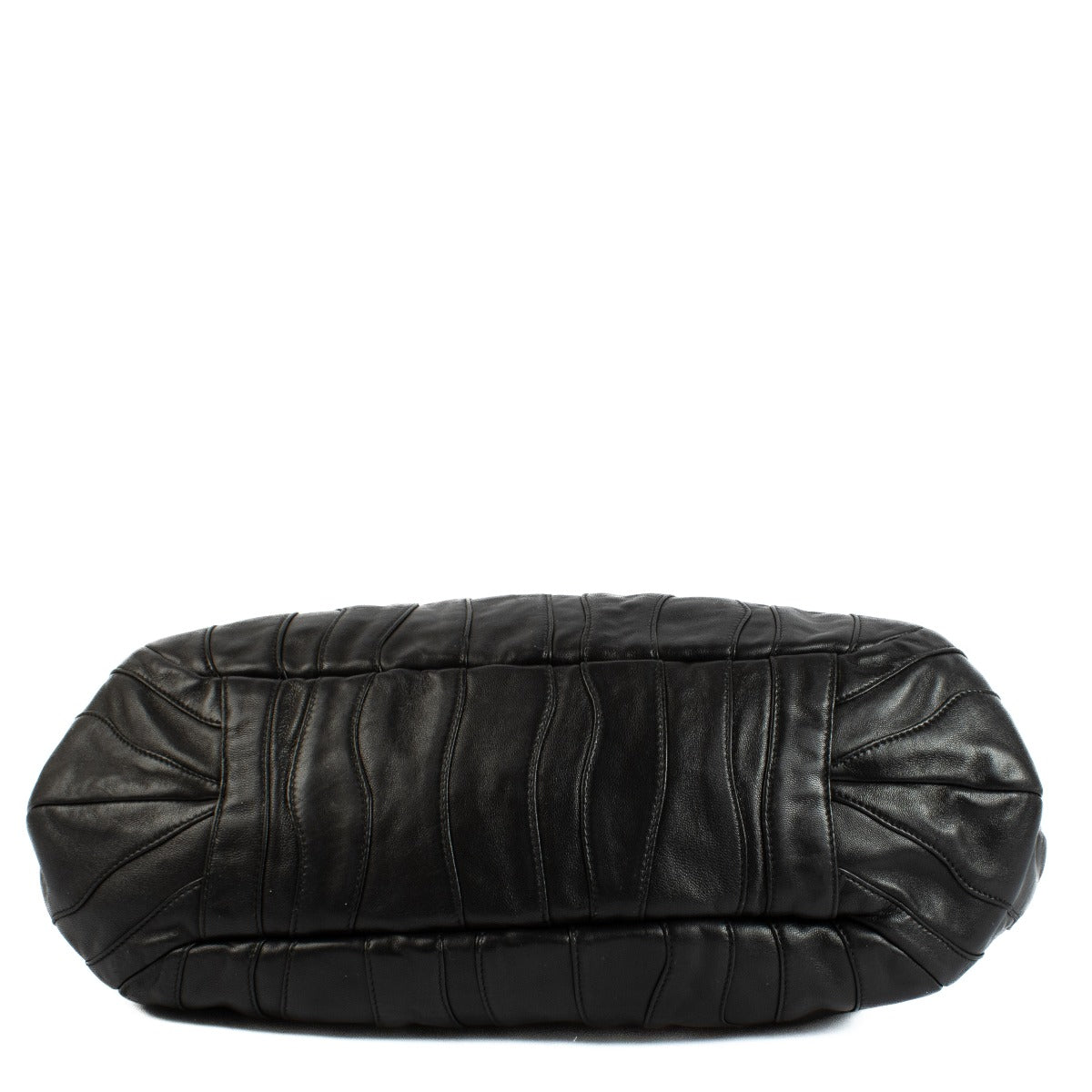 Shop safe online at labellov in Antwerp, Brussels and Knokke this 100% authentic second hand Prada Black Leather Waves Shoulder Bag