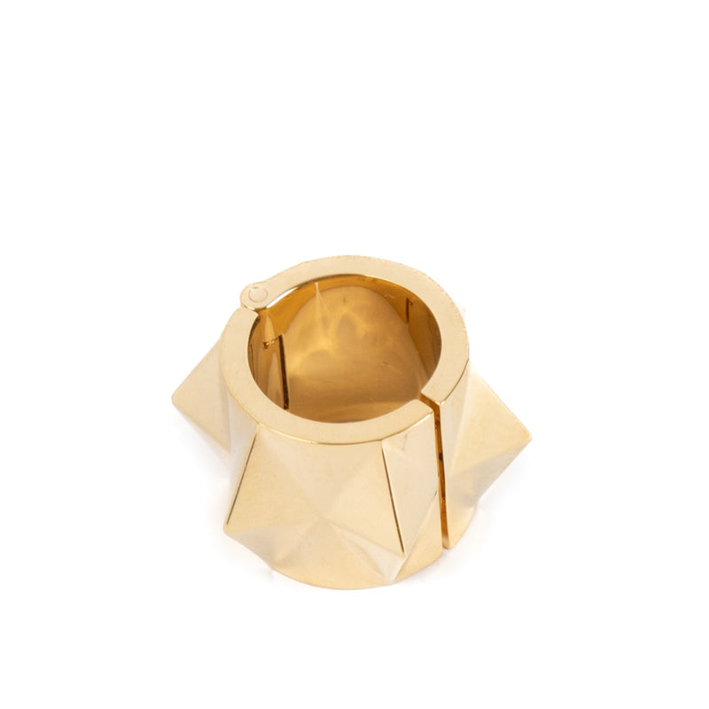 Shop safe online at Labellov in Antwerp, Brussels and Knokke this 100% authentic second hand Delvaux Gold Studded Bag Ring