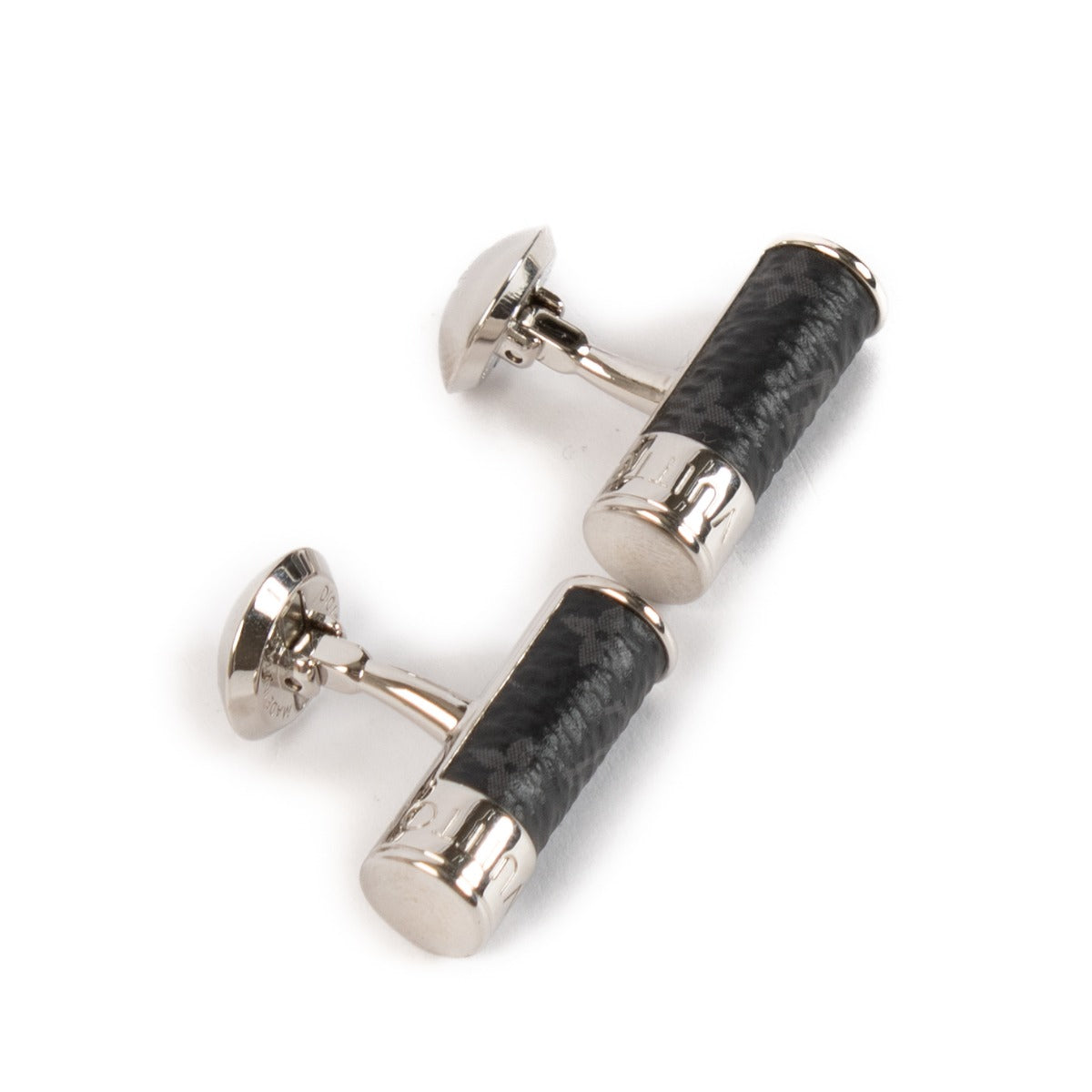 Authentic second hand brand new Louis Vuitton Monogram Eclipse Cufflinks + Damier Graphite Case Set on www.labellov.com