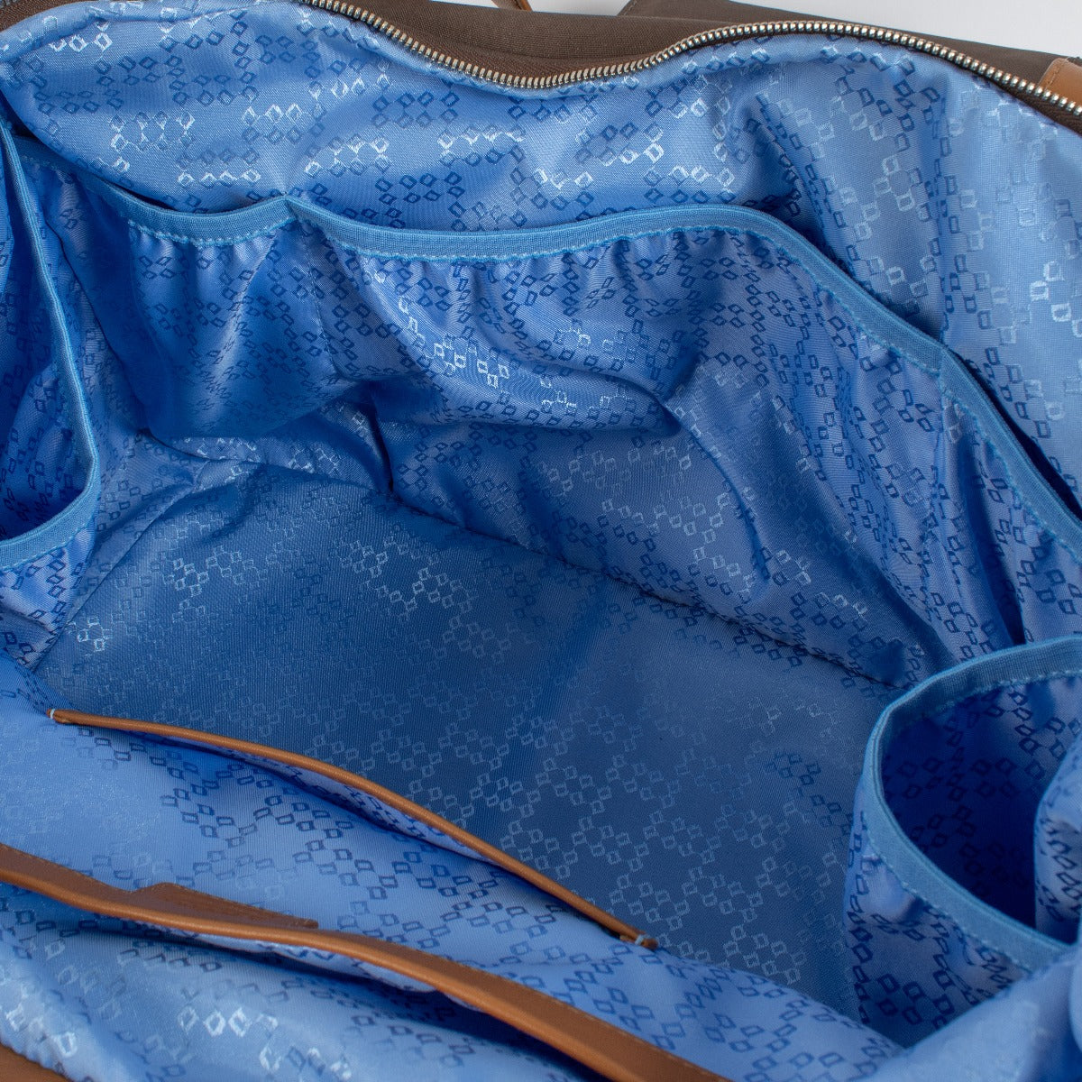 Shop 100% authentic secondhand Delvaux Brown Weekender Travel Bag on Labellov.com