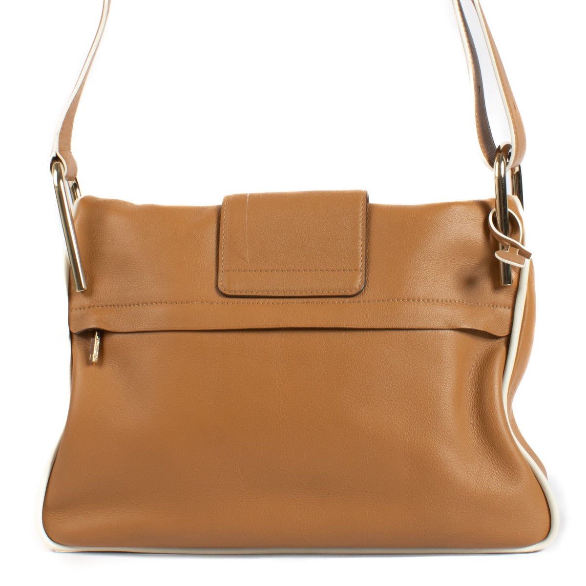Shop safe online at Labellov in Antwerp, Brussels and Knokke this 100% authentic second hand Delvaux Brown Givry MM Bag