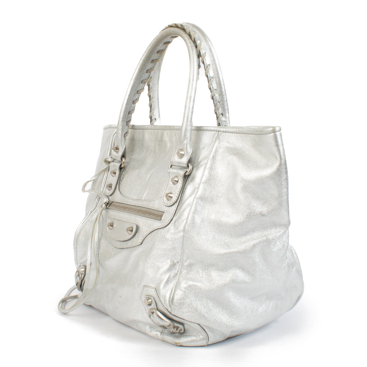 Are you looking for an authentic designer bags for the best price at Labellov secondhand luxury in Antwerp and Knokke. Buy and sellyour preloved and brand new designer bags.