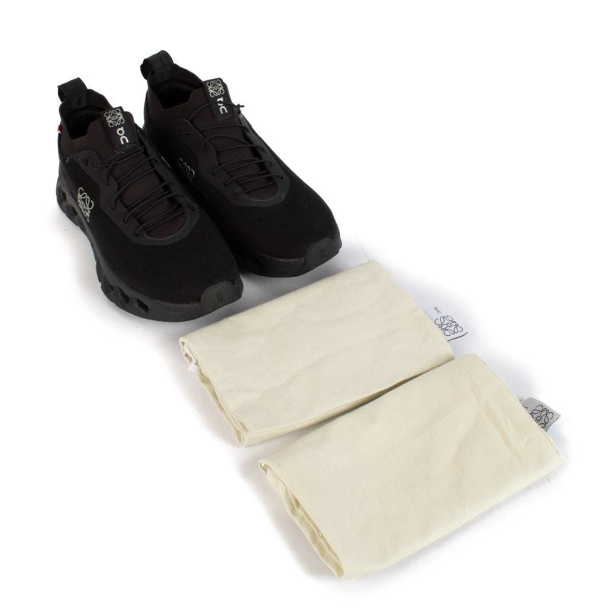 shop 100% authentic second hand Loewe x On Black Cloudtilt 2.0 Sneakers - Size 40 on Labellov.com