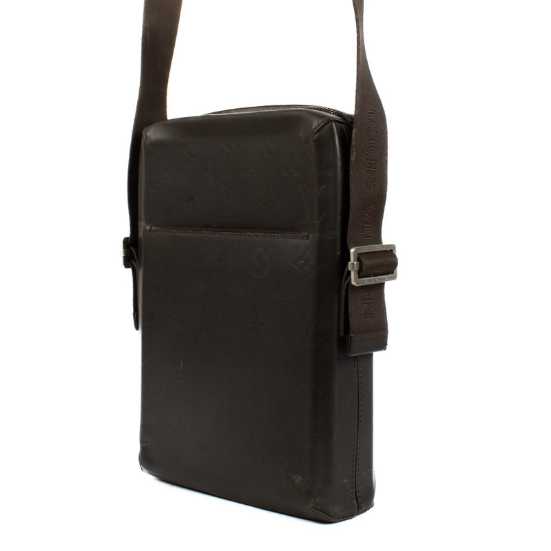 acheter en ligne seconde main Louis Vuitton Monogram Glace Bobby Messenger Bag. koop veilig online jou 2dehands Louis Vuitton Monogram Glace Bobby Messenger Bag acheter en linge seconde main Louis Vuitton Monogram Glace Bobby Messenger Bag.