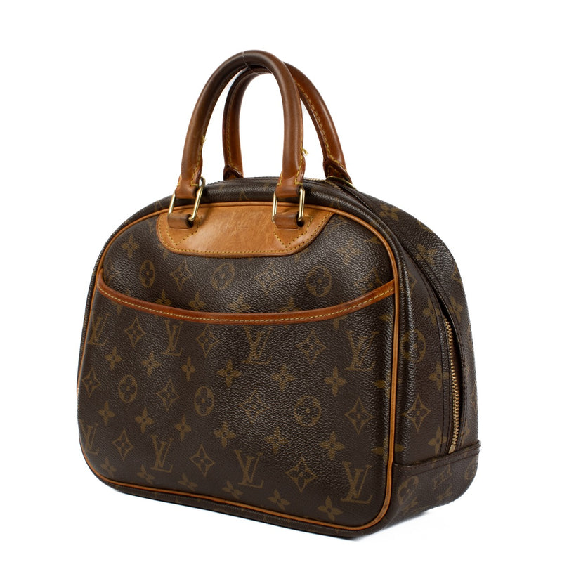 Shop safe online at Labellov in Antwerp, Brussels and Knokke this 100% authentic second hand Louis Vuitton Monogram Trouville Top Handle Bag