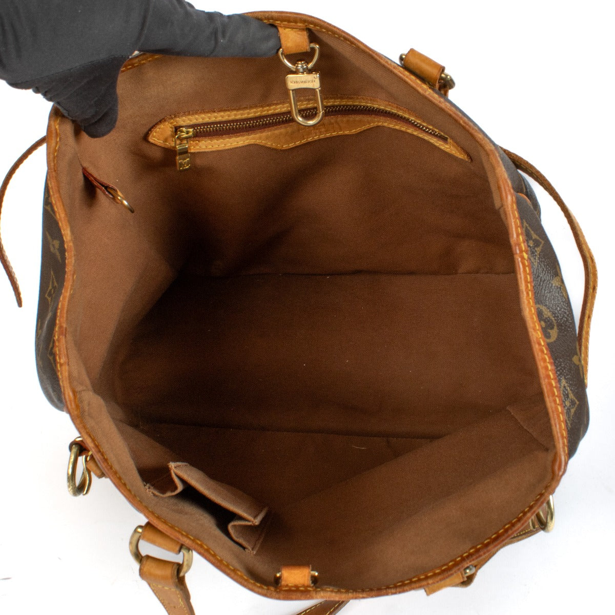 Shop 100% authentic Louis Vuitton Monogram Batignolles Shoulder Bag on Labellov.com