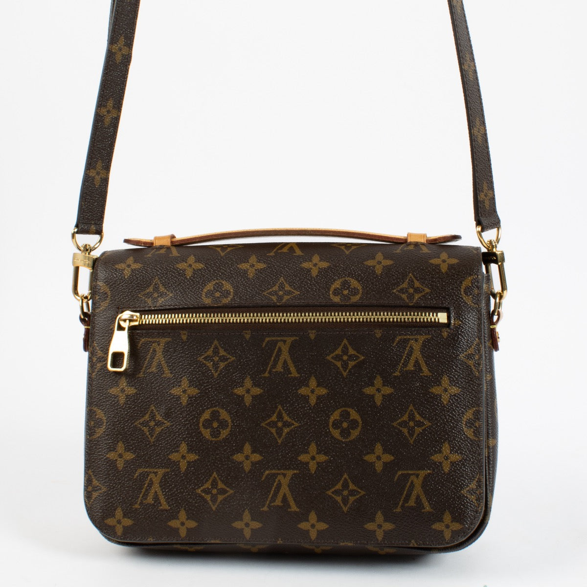 Shop 100% authentic secondhand Louis Vuitton Monogram Pochette Métis on Labellov.com
