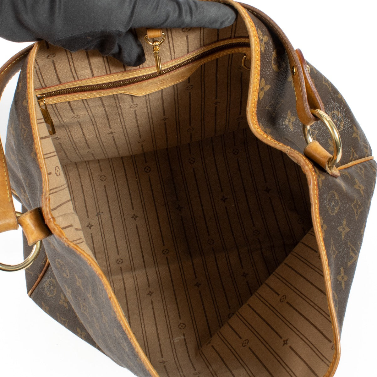 Authentic second hand Louis Vuitton Monogram Delightful MM Bag on Labellov.com