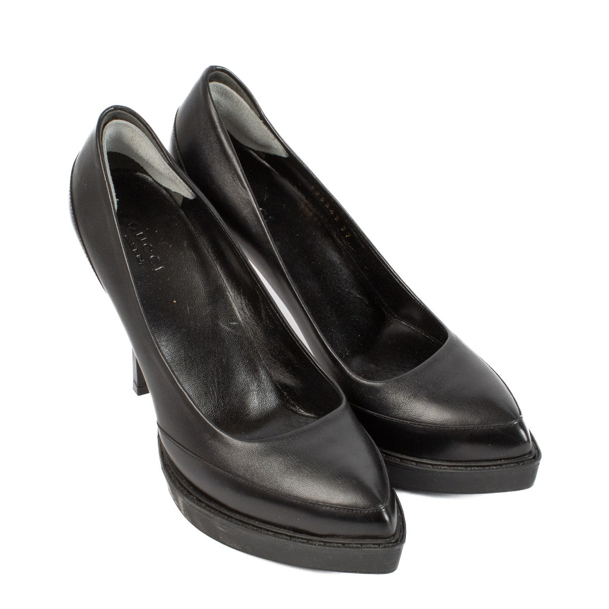 Shop safe online at Labellov in Antwerp, Brussels and Knokke this 100% authentic second hand Gucci Black Platform Heels - Size 37