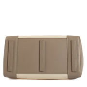 Shop safe online at Labellov in Antwerp, Brussels and Knokke this 100% authentic second hand Ralph Lauren Bicolor Leather Soft Ricky 33 Top Handle
