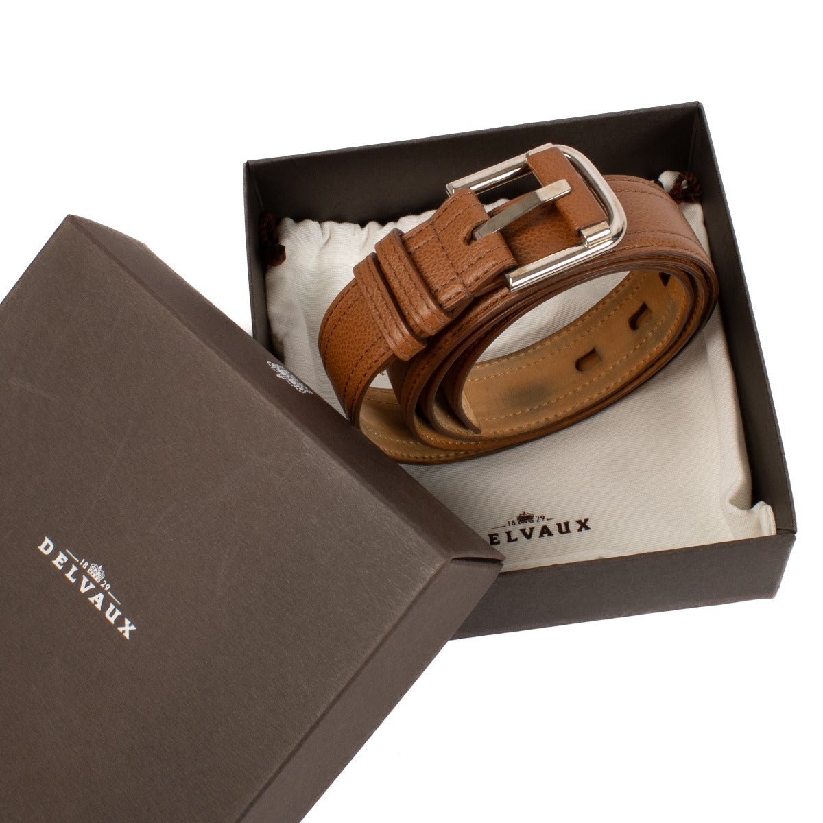 Shop safe online at Labellov in Antwerp and Knokke this 100% authentic second hand Delvaux Brown Leather Slim Belt - Size 100