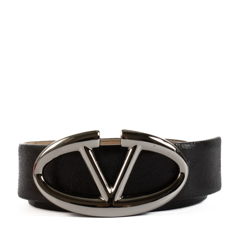 Shop safe online at Labellov in Antwerp, Brussels and Knokke this 100% authentic second hand Valentino Garavani Black Belt - size 85