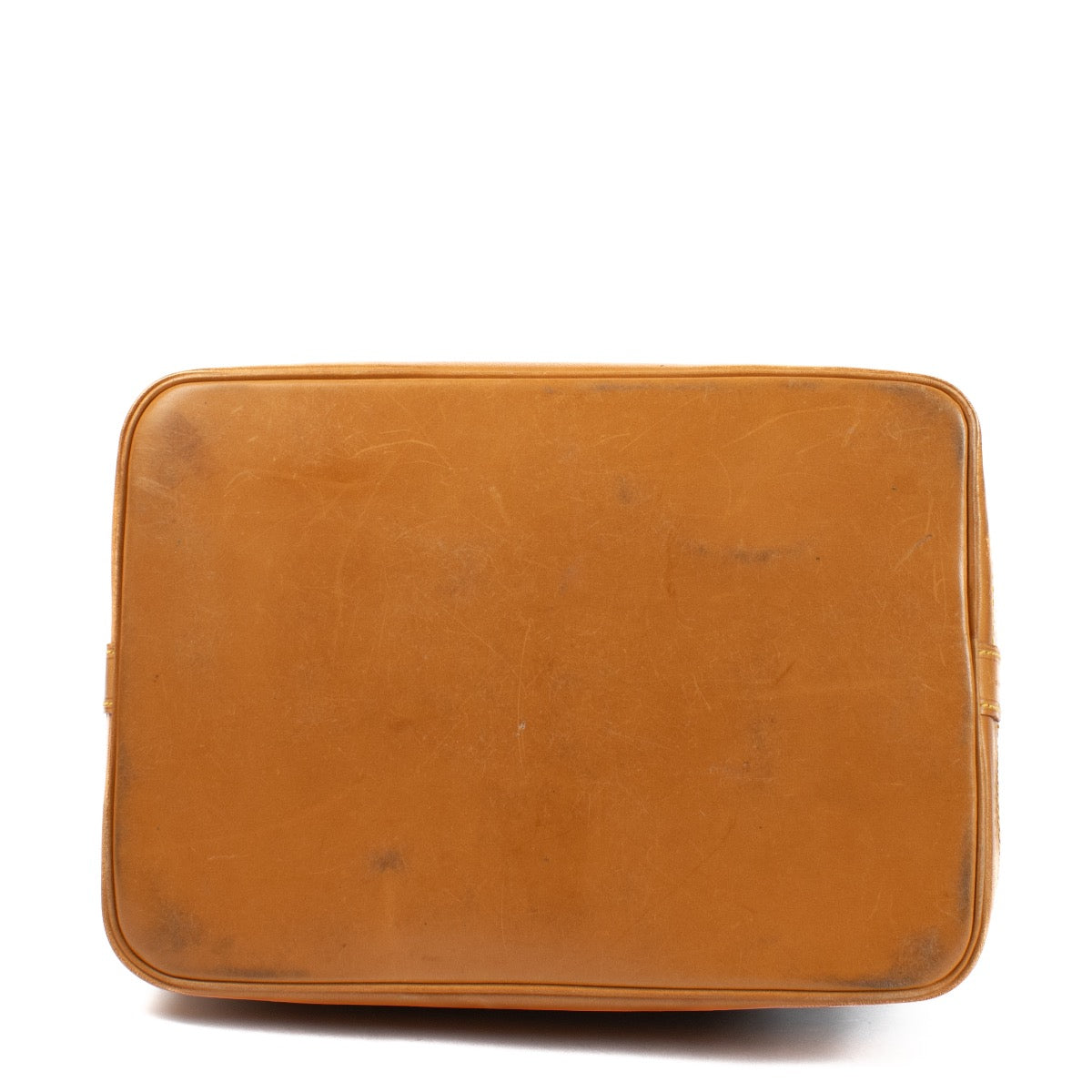 Shop safe online at Labellov in Antwerp, Brussels and Knokke this 100% authentic second hand Louis Vuitton Monogram Canvas Noé Shoulder Bag