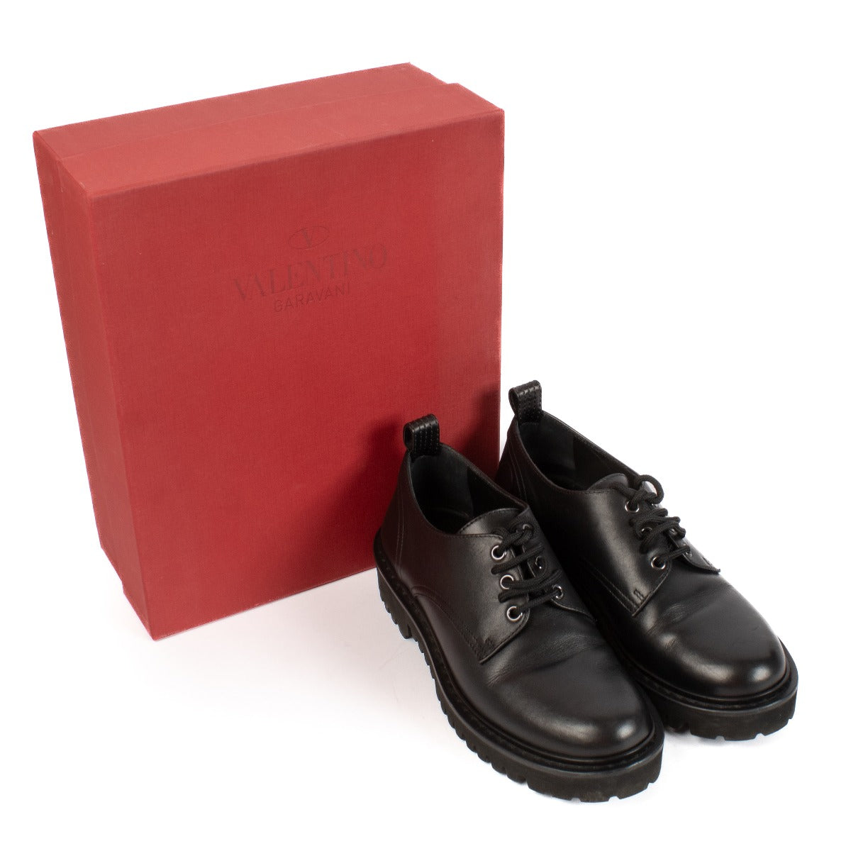 Shop 100% authentic secondhand Valentino Garavani Black Lace-Up Flats - Size 37 1/2 on Labellov.com