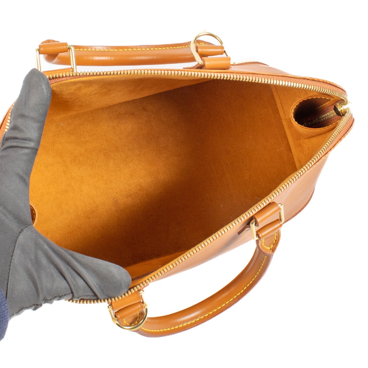 shop 100% authentic second hand Louis Vuitton Cannelle Epi Alma PM on Labellov.com