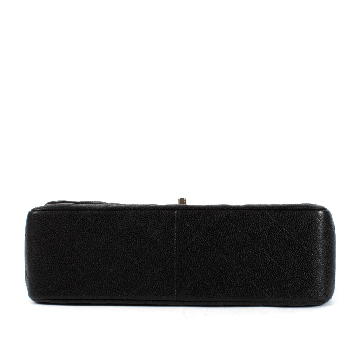 Shop safe online at Labellov in Antwerp, Brussel and Knokke this 100% authentic second hand Chanel Black Caviar Large Classic Flap Bag