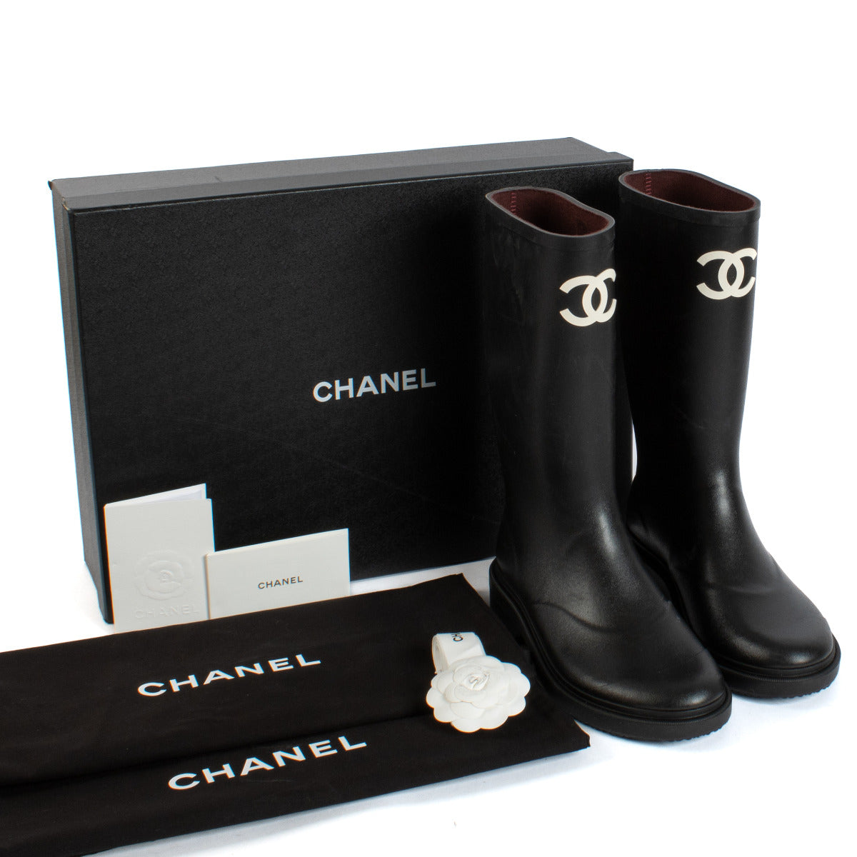 Chanel 22K Black Caoutchouc Rain Boots - Size 40 for the best price at Labellov secondhand luxury in Antwerp and Knokke