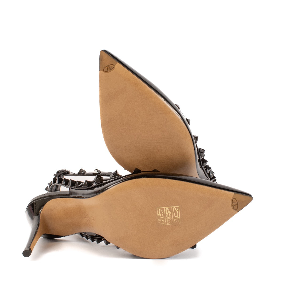 shop 100% authentic second hand Valentino Garavani Black Patent Rockstud Heels - Size 40 on Labellov.com